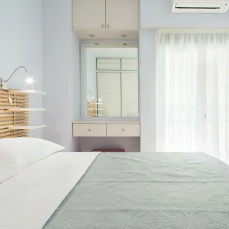Apartamento Live Like A Local, Next To Acropolis! Atenas Exterior foto