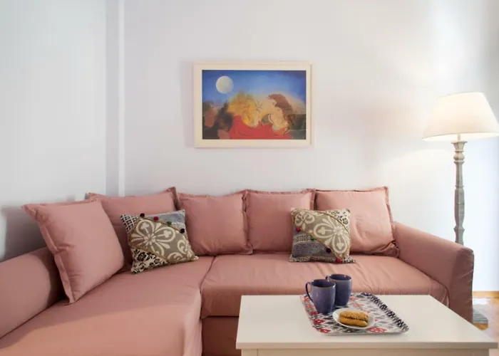 Live Like A Local, Next To Acropolis!