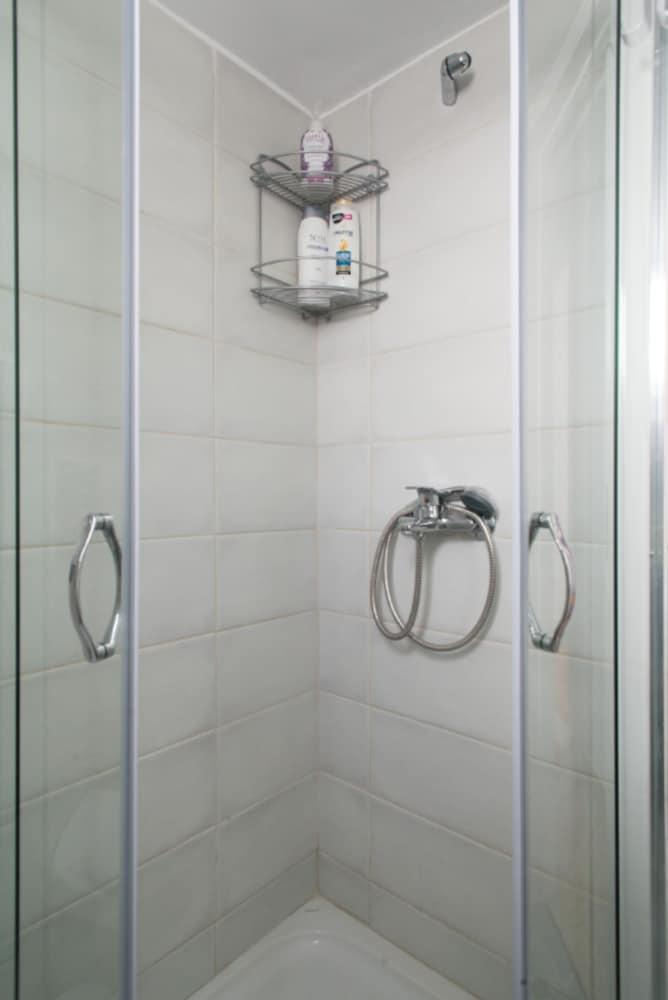 Apartment Live Like A Local, Next To Acropolis! Athens